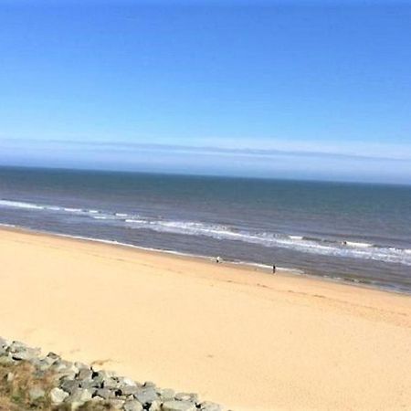 Relaxing Chalet On Popular California Sands Short Stroll To Beach, Nr Norfolk Broads & Great Yarmouth Scratby 외부 사진